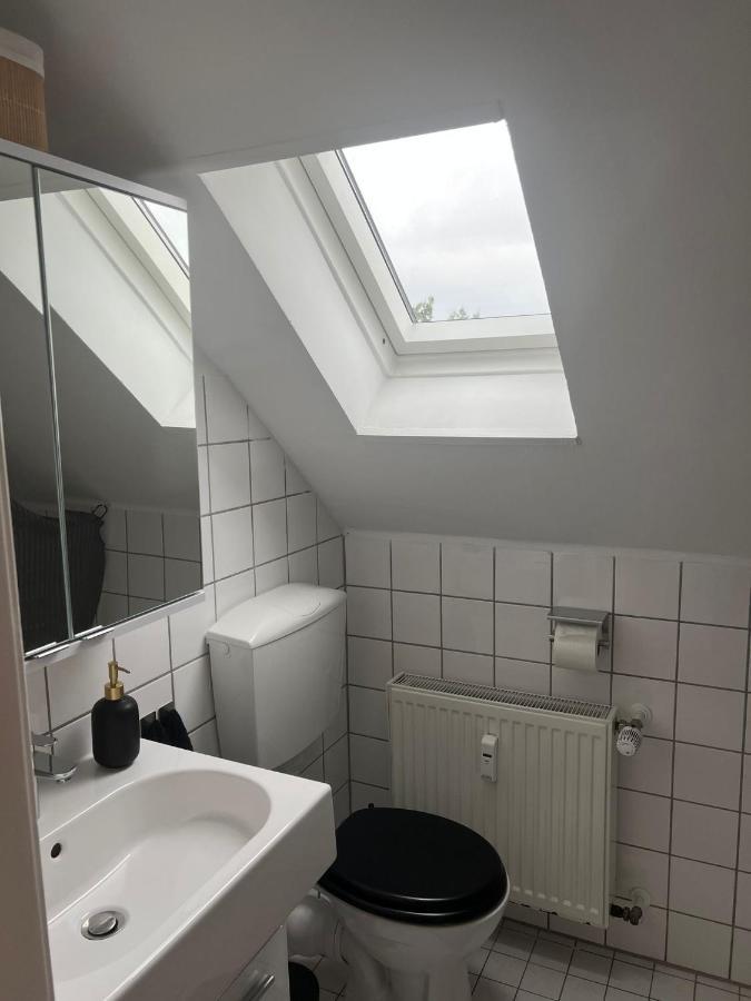 25 Qm Ferienwohnung Neuss Furth المظهر الخارجي الصورة